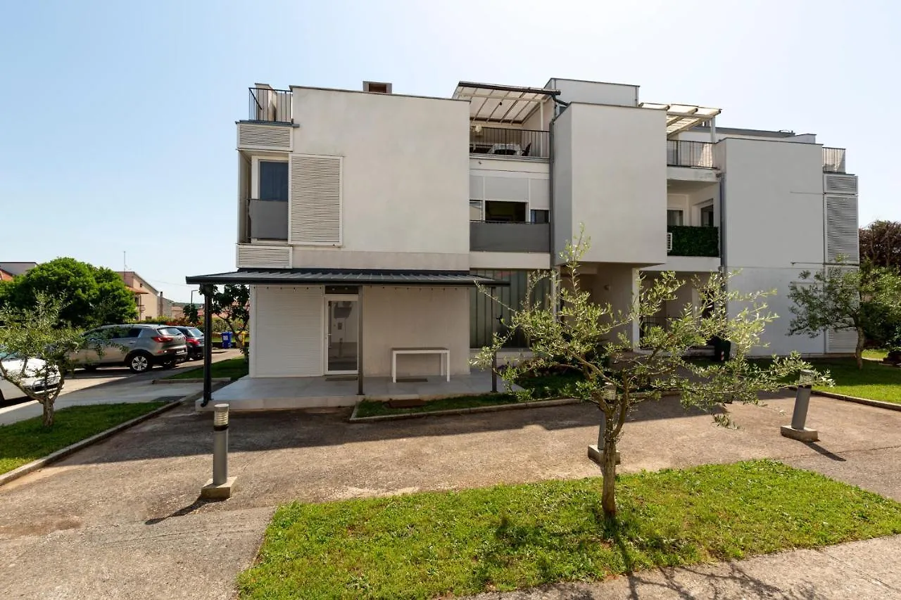 Apartment Valleris Bale 0*,