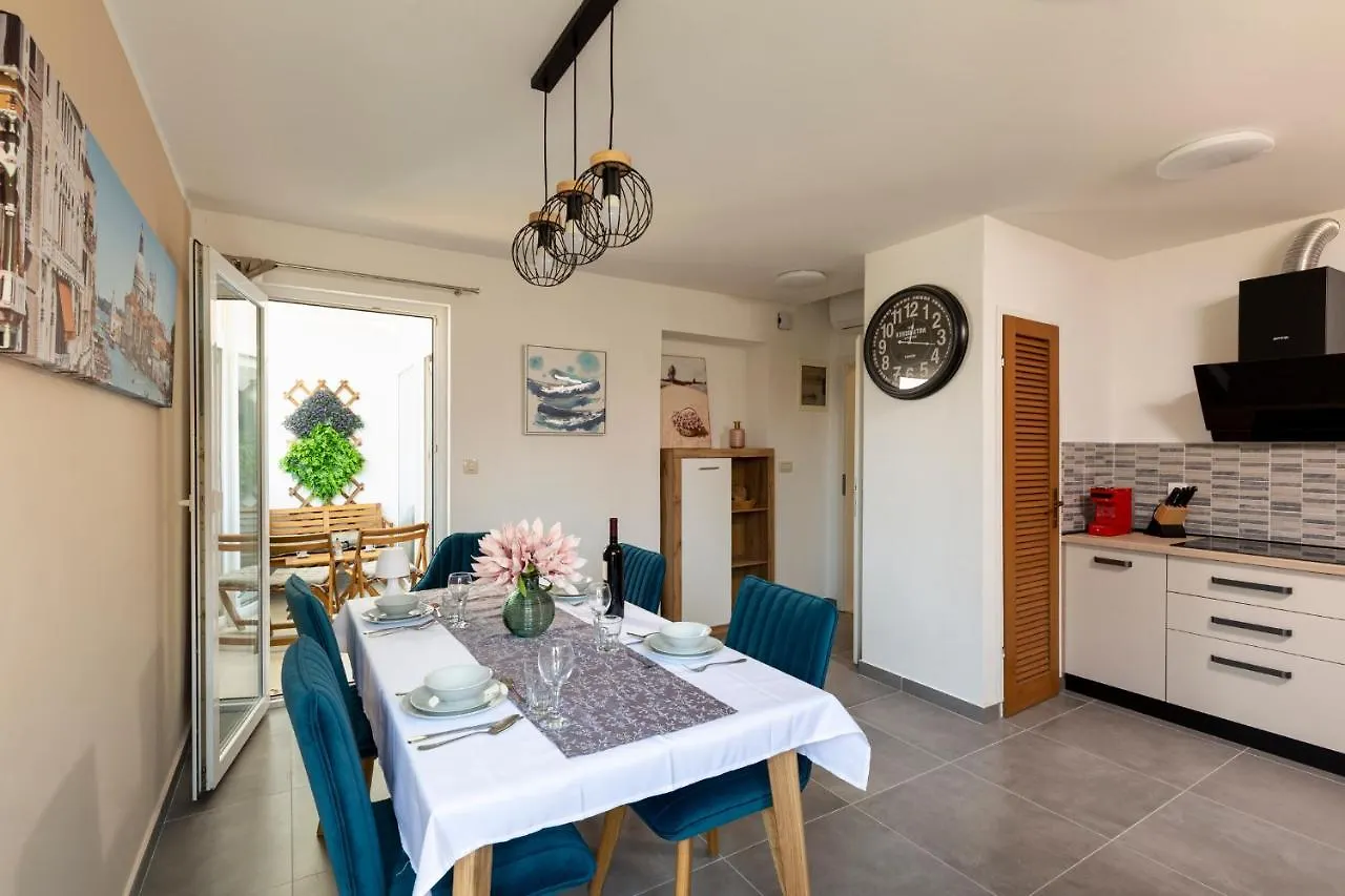 Apartment Valleris Bale